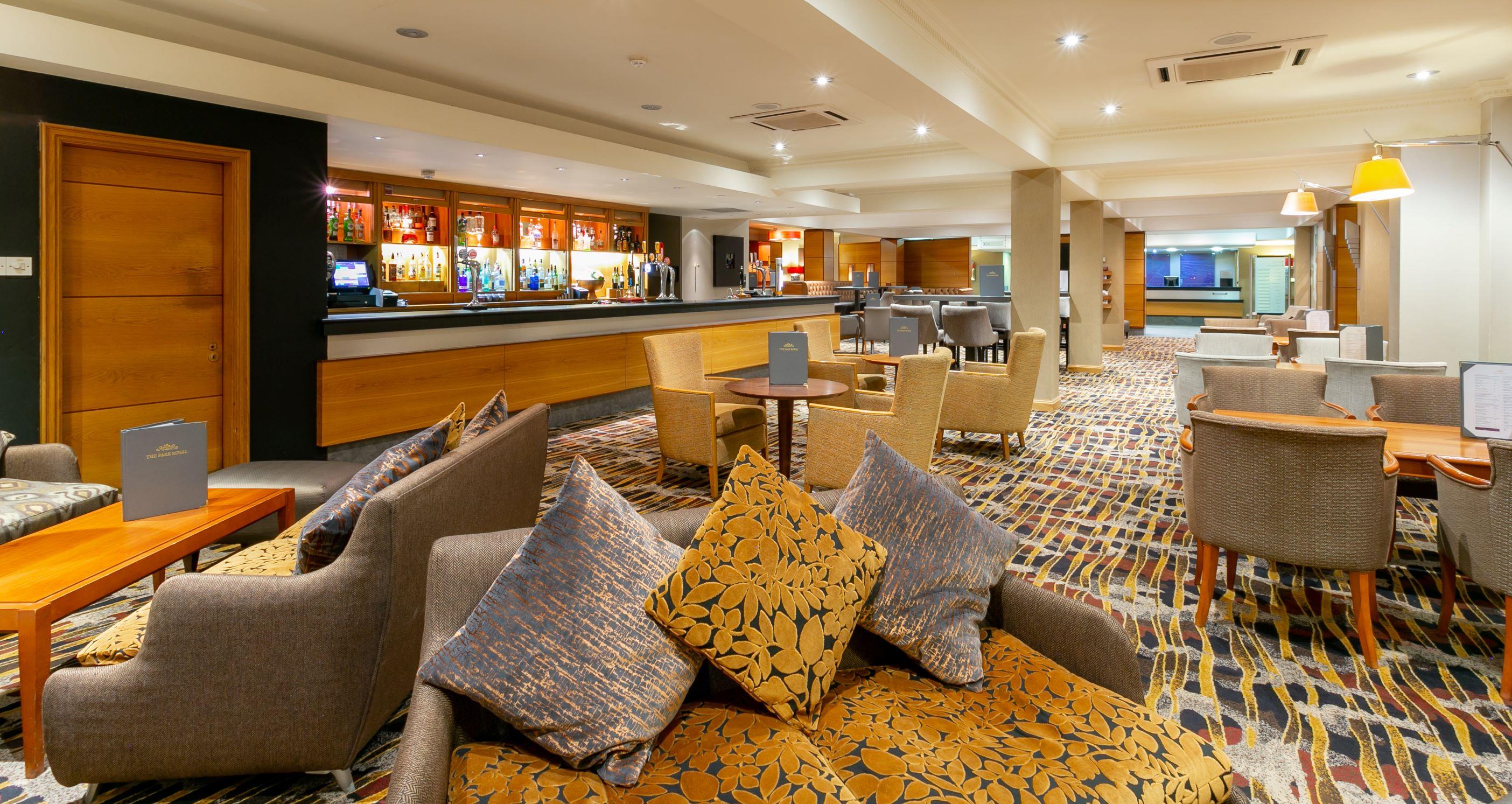 Hotel The Park Royal &
